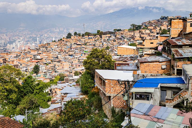 Escuela de Mapeo de Laderas en Medellín, Colombia - HOT, POMOTE, UNAULA