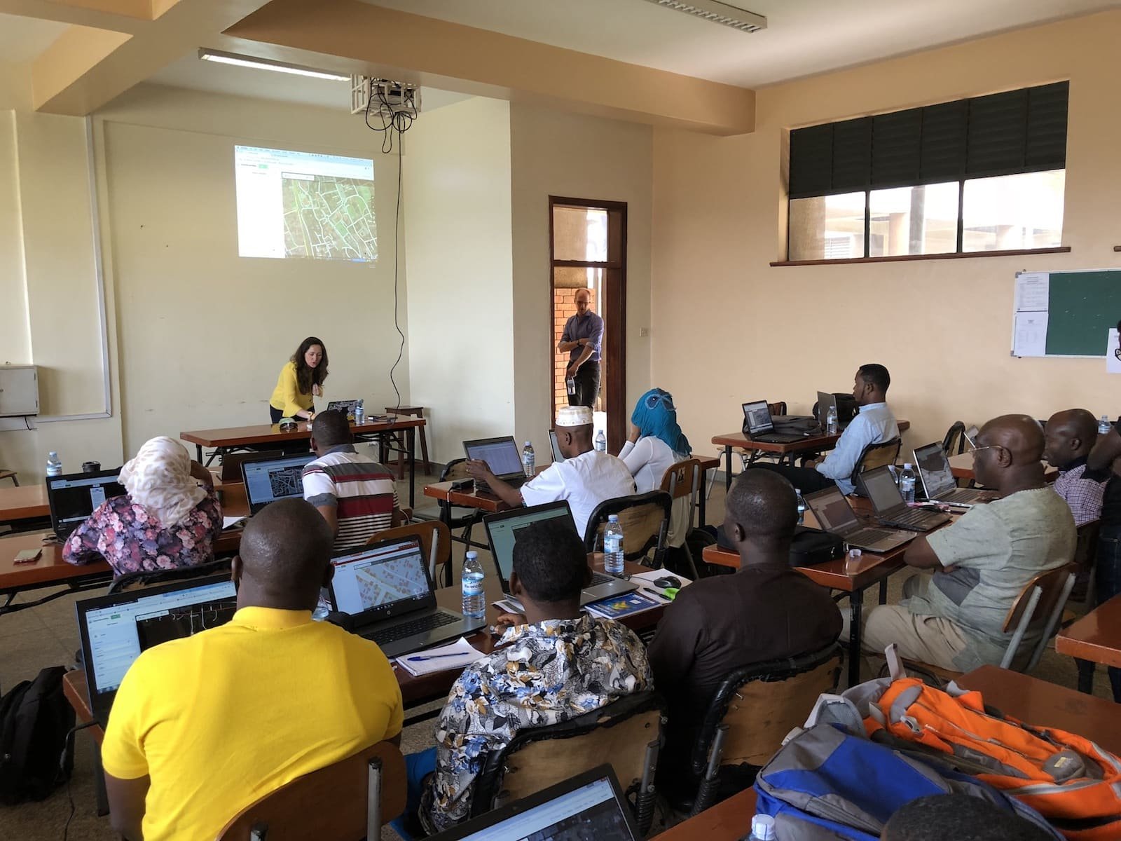 https://cdn.hotosm.org/website/opencities-training-1.JPG